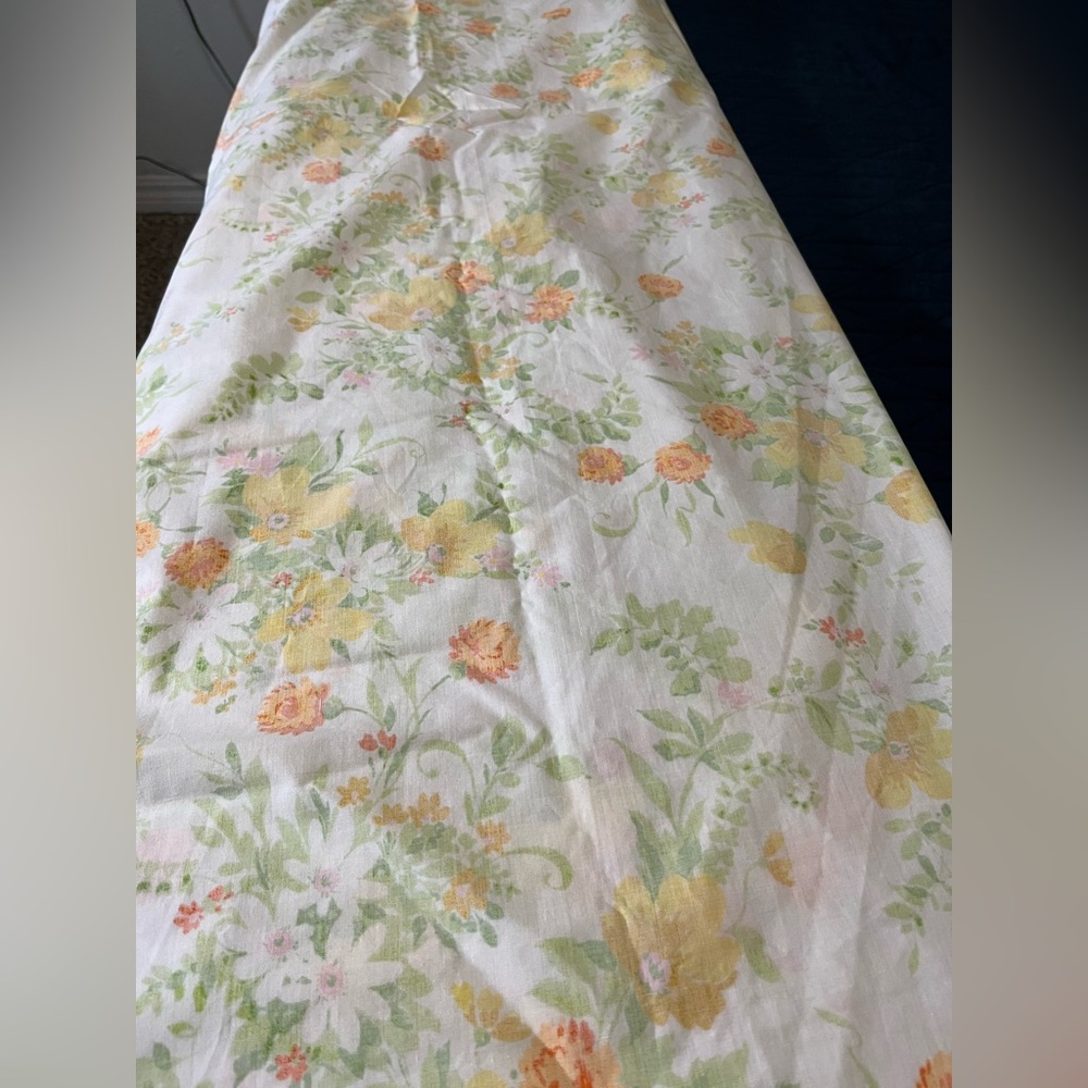 Vintage Bed Sheets (twin) - Picture 4 of 7